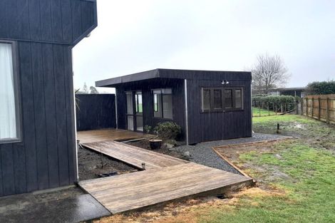 Photo of property in 25 Bungard Road, Karaka, Papakura, 2580