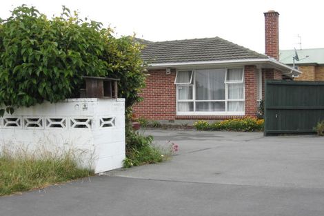 Photo of property in 71 Waimairi Road, Upper Riccarton, Christchurch, 8041