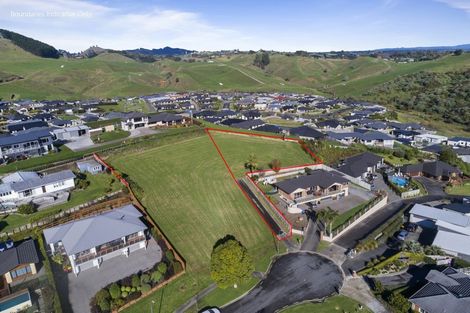 Photo of property in 21 Holcombrooke Lane, Welcome Bay, Tauranga, 3175