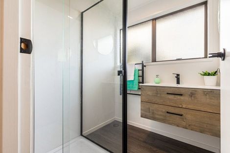 Photo of property in 1/9 Hydra Place, Glen Eden, Auckland, 0602