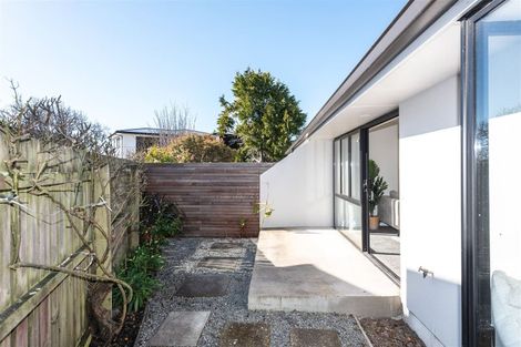 Photo of property in 9/71b Main Road, Redcliffs, Christchurch, 8081