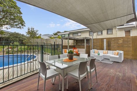 Photo of property in 8 Hamish Place, Sunnyhills, Auckland, 2010