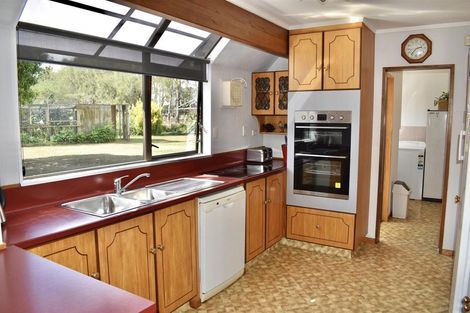 Photo of property in 44 Te Horo Beach Road, Te Horo, Otaki, 5581