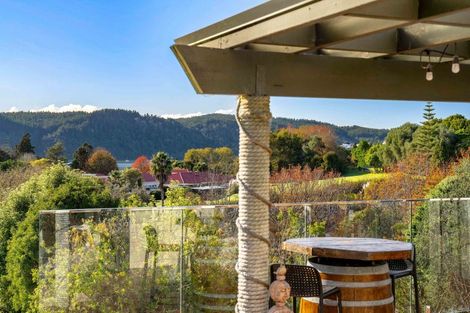 Photo of property in 27 Herbert Drive, Whangamata, 3620