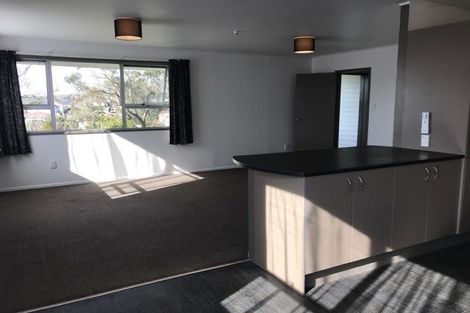 Photo of property in 32 Roick Parade, Glen Eden, Auckland, 0602