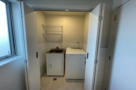 Photo of property in 7 Ceramic Lane, New Lynn, Auckland, 0600