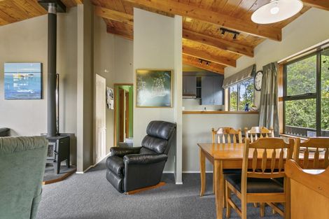 Photo of property in 17 Pikikotuku Place, Kuratau, Turangi, 3381