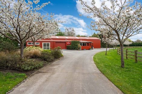 Photo of property in 100 Wingatui Road, Mosgiel, 9024