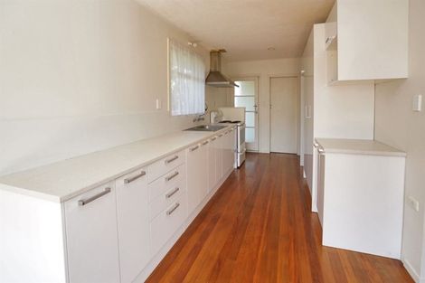 Photo of property in 42 Pulham Crescent, Queenwood, Hamilton, 3210