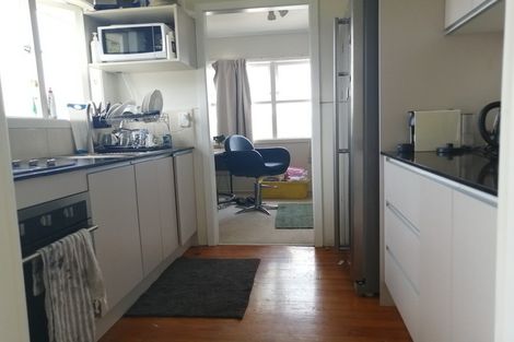 Photo of property in 1/31 Becroft Drive, Forrest Hill, Auckland, 0620