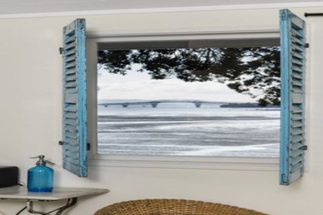 Photo of property in 96 Ngataringa Road, Devonport, Auckland, 0624