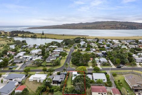Photo of property in 24 Uenuku Avenue, Raglan, 3225