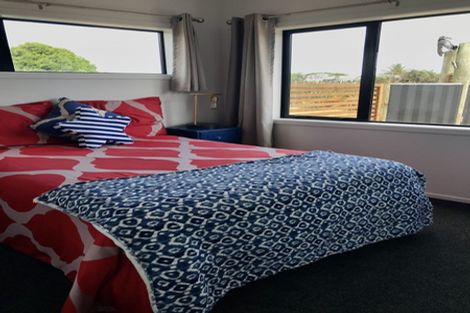 Photo of property in 7 Strathnaver Drive, Waikawa Beach, Manakau, 5573