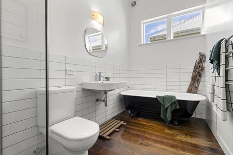 Photo of property in 10 High Street, Devonport, Auckland, 0624