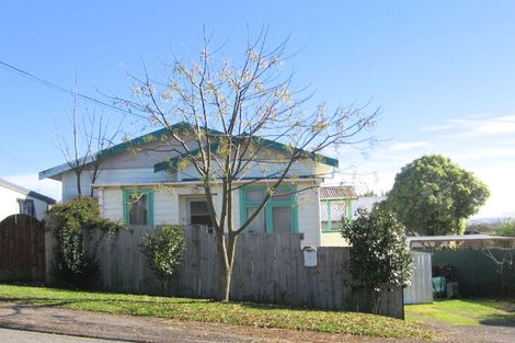 Photo of property in 2 Huia Avenue, Forest Lake, Hamilton, 3200