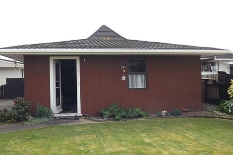 Photo of property in 10 Te Kama Street, Levin, 5510