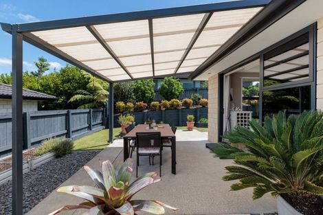 Photo of property in 135 Ballintoy Park Drive, Welcome Bay, Tauranga, 3175