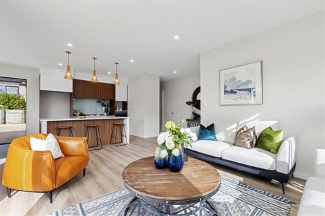 Photo of property in 23 Vinistra Road, Kumeu, 0810