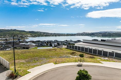 Photo of property in 16a Okupe Grove, Aotea, 5024