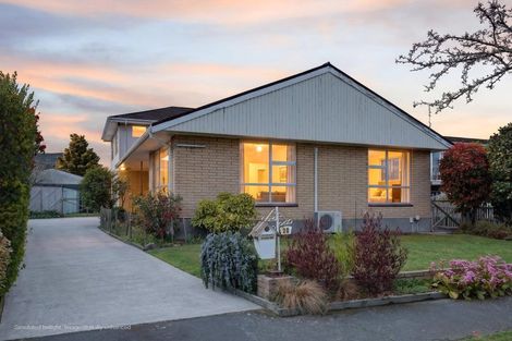 Photo of property in 20 Delaware Crescent, Russley, Christchurch, 8042