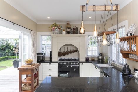 Photo of property in 165 Whitaker Street, Whataupoko, Gisborne, 4010