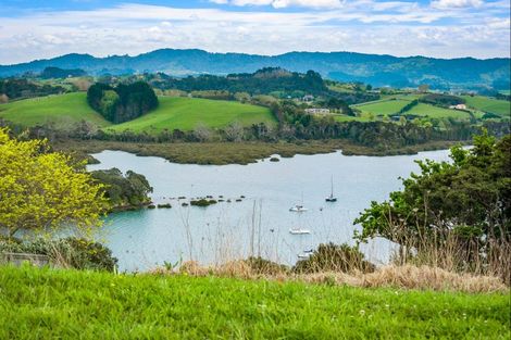 Photo of property in 16 Kanuka Road, Sandspit, Warkworth, 0982