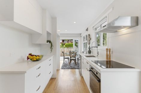 Photo of property in 1/3 Kennedy Avenue, Forrest Hill, Auckland, 0620