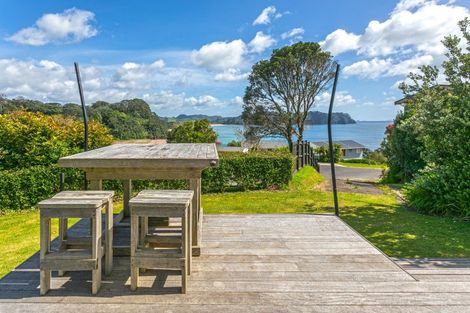 Photo of property in 69 Pye Place, Hot Water Beach, Whitianga, 3591