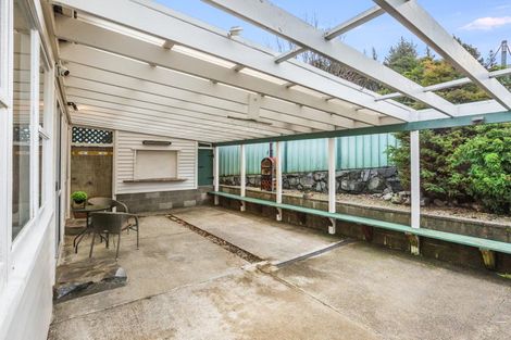 Photo of property in 83 Bird Grove, Stokes Valley, Lower Hutt, 5019