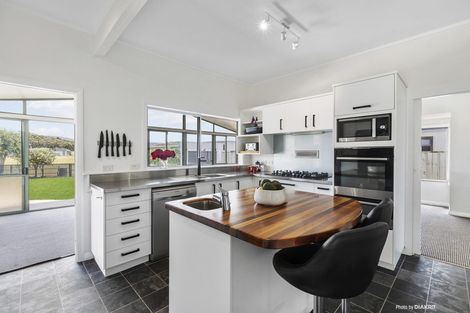 Photo of property in 30 Strathmore Avenue, Strathmore Park, Wellington, 6022