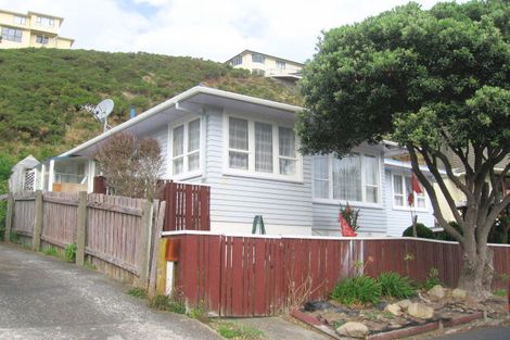 Photo of property in 9 Ahuriri Street, Strathmore Park, Wellington, 6022