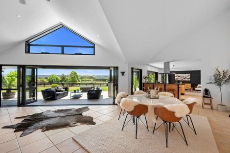 Photo of property in 903 Old North Road, Waimauku, 0882