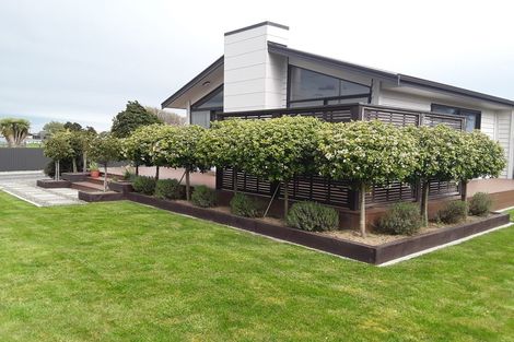 Photo of property in 46 Aloway Street, Wallacetown, 9816