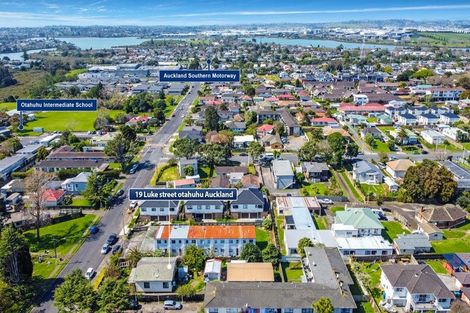 Photo of property in 19a Luke Street, Otahuhu, Auckland, 1062