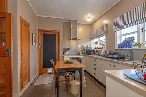 Photo of property in 244 College Street, West End, Palmerston North, 4412