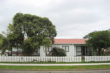 Photo of property in 24 Princes Street, Levin, 5510