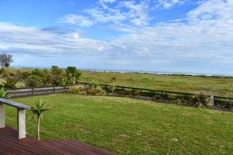 Photo of property in 4 Elley Drive, Carters Beach, Westport, 7825