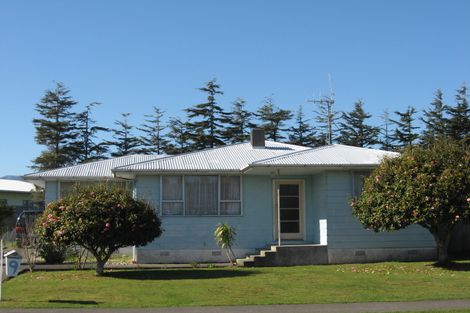 Photo of property in 9 Hinemoa Street, Levin, 5510