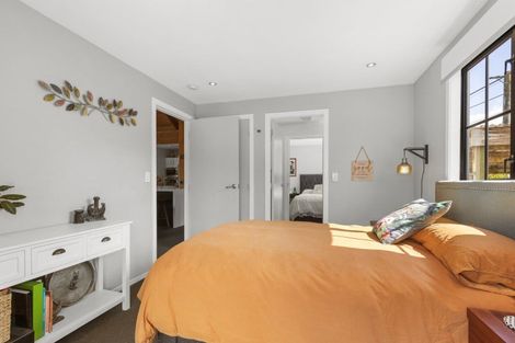 Photo of property in 12 Heretaunga Square, Silverstream, Upper Hutt, 5019