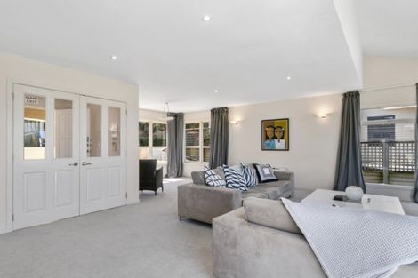 Photo of property in 93 Viewmont Drive, Harbour View, Lower Hutt, 5010