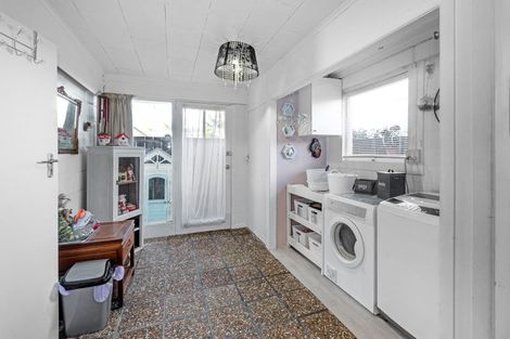 Photo of property in 75 Jaemont Avenue, Te Atatu South, Auckland, 0610