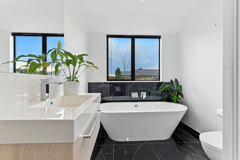 Photo of property in 33 Silver Peaks Drive, West Melton, 7618