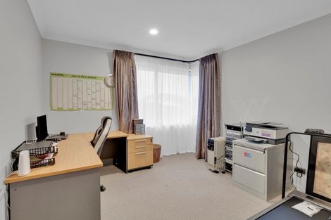 Photo of property in 18 Connor Court, Huntington, Hamilton, 3210