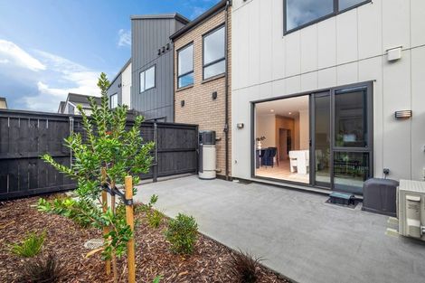 Photo of property in 22 Waka Moana Drive, Hobsonville, 0616