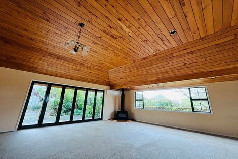 Photo of property in 233 Waihoehoe Road, Drury, 2577