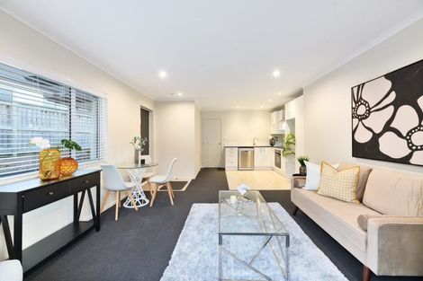 Photo of property in 12 Lockyer Road, Kumeu, 0810