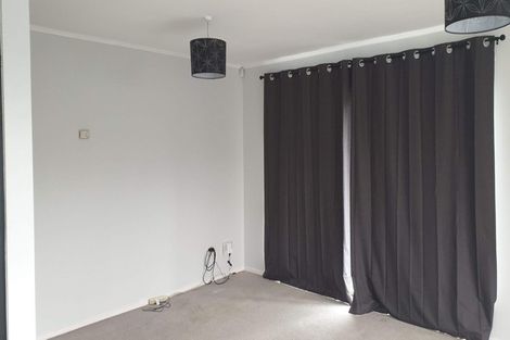 Photo of property in 13 Wesleydale Place, Papakura, 2110