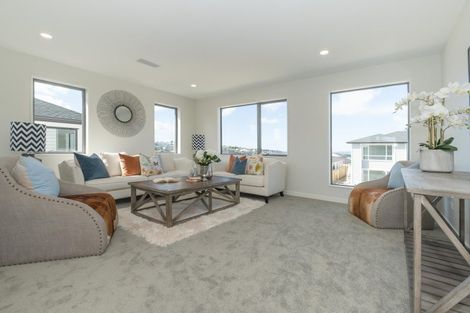 Photo of property in 133a Sunset Road, Totara Vale, Auckland, 0632