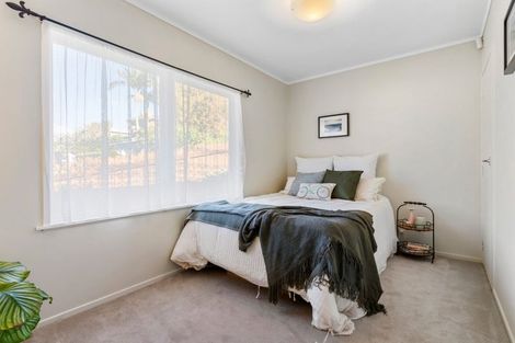 Photo of property in 20 Arosa Place, Forrest Hill, Auckland, 0620
