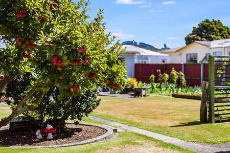 Photo of property in 49 Awatea Street, Ranui, Porirua, 5024